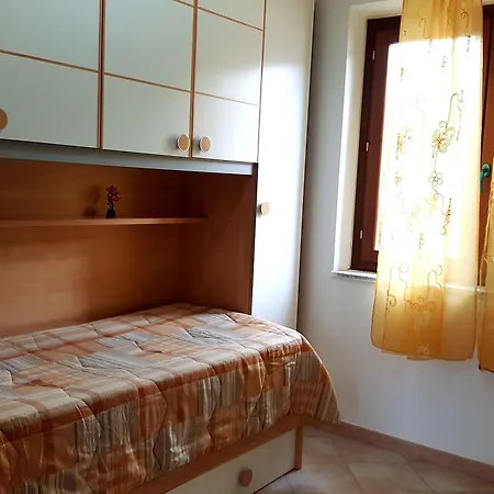 E Lu Bagnu מלון *