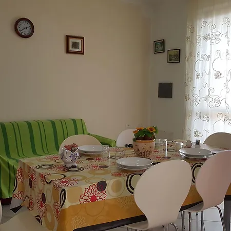 מלון E Lu Bagnu קאסטלסארדו